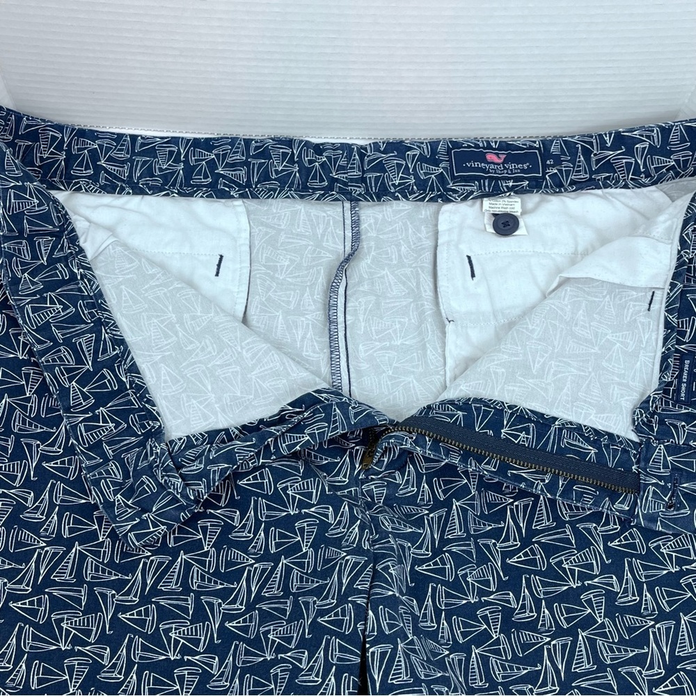 Vineyard Vines Men's Cotton All Over Saliboat Print Chino Shorts Size 42; Preppy - Picture 7 of 10
